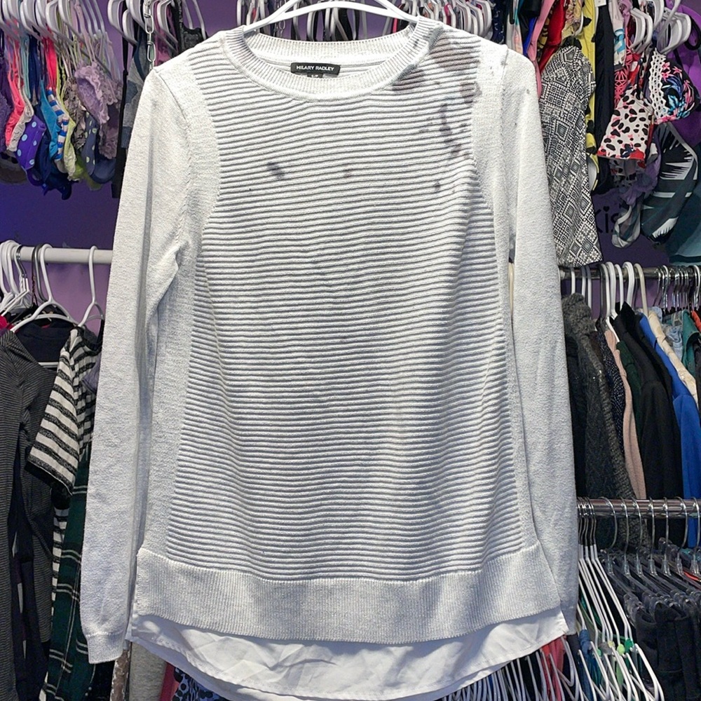 Hilary Radley gray shirt with some black soft not thing size small like new